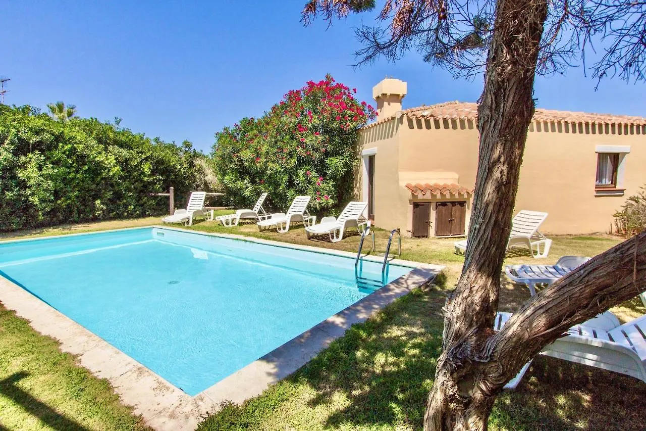 Aparthotel Villas With Air Conditioning And Shared Pool, Just A Few Minutes From La Pelosa Beach Punta de su Torrione