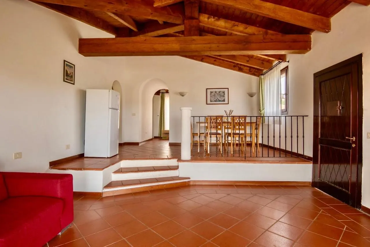 Villas With Air Conditioning And Shared Pool, Just A Few Minutes From La Pelosa Beach Punta de su Torrione Italien
